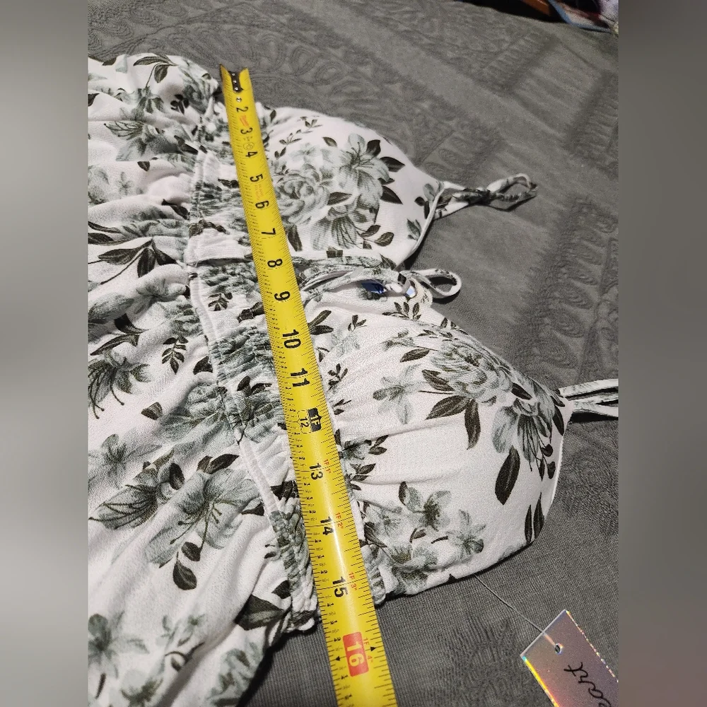 😀 Floral Print Women's Romper - Picture 9 of 10